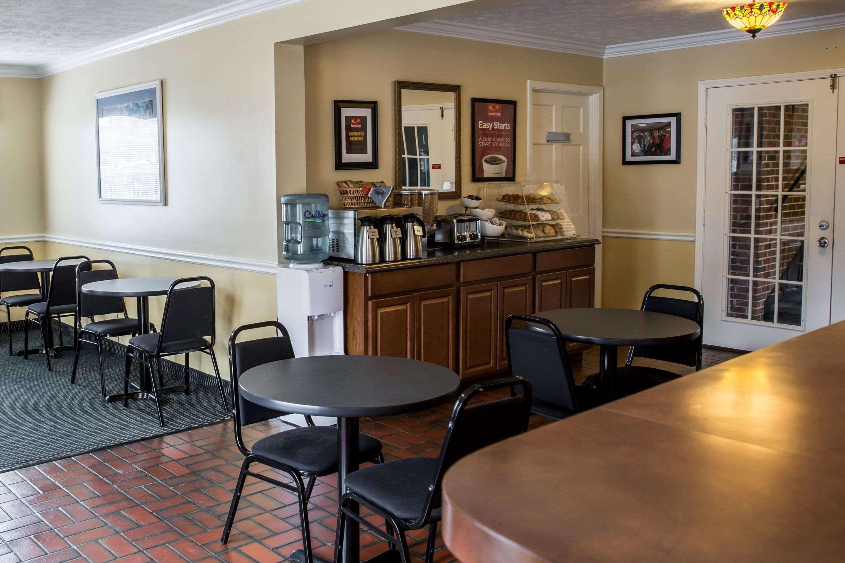 Econo Lodge Crystal Coast Morehead City Extérieur photo